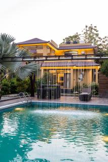 Alaya Stays Autum Villa Pet-friendly 4-BHK Villa with Private pool, Game Zone, Indoor Bar and Garden - 0