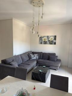 J&M Luxury Apartments 3 - 1