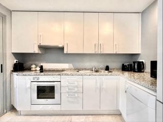 Casa de la Alegria, 3-bedroom house near Cabopino Beach, Marbella - 6