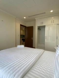 Luxury high-end apartments at Landmark Vinhome - 6