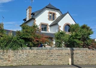 Appartement T4 Haut Standing dans une belle maison familiale - 9