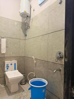 Sunburry Hotel Khatu 700mts from Temple - 4