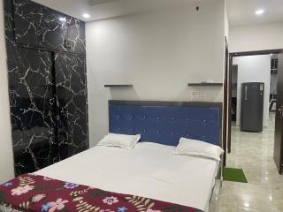 Gaya JI Homestays Luxe 3BHK Apartments - 4