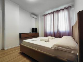 Adelon Apartments - 9