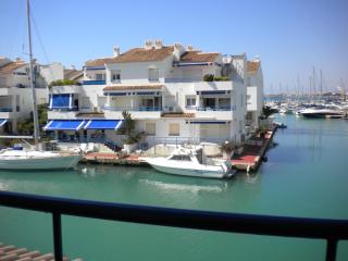 Apartamentos El Puerto - 3