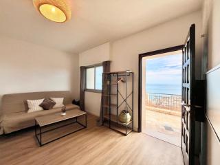 Splendid sea view close center - 0