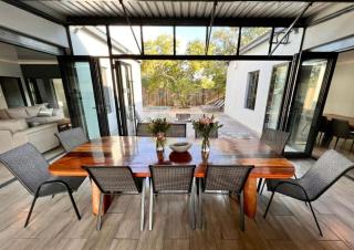 Thula Thula Guest House - 0