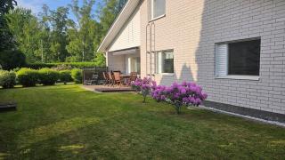 Spacious 4-Bedroom House in Pori - 9