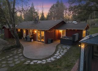 Mountain House - 0