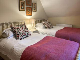 Grange Cottage - 1