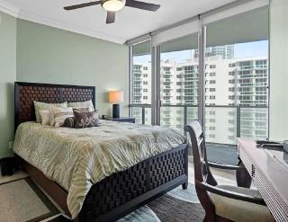 Luxury 3 Bedroom Oceanfront Condo with Panoramic Views - 2