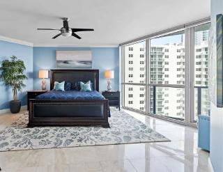 Luxury 3 Bedroom Oceanfront Condo with Panoramic Views - 1