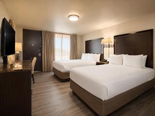 Magnuson Grand Hotel and Conference Center Tyler - 8