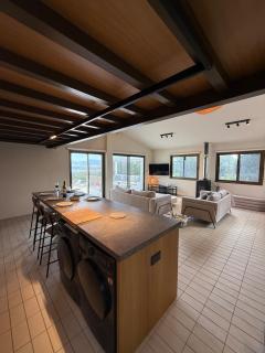 Seaview Home with Private Pool - 5 min from Beach - 8