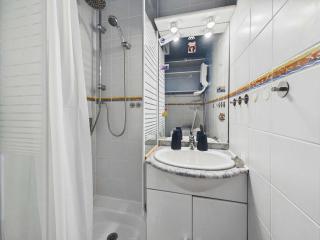Studio Mezzanine pour 4 à Marseillan avec Parking Privé, TV et Cuisine Équipée - FR-1-326-783 - 7