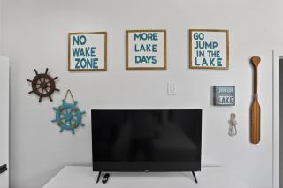 Themed Rooms, Golf, Fish, Lake, Come as Friends - 8