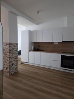 City Center Luxury Apartment - 4