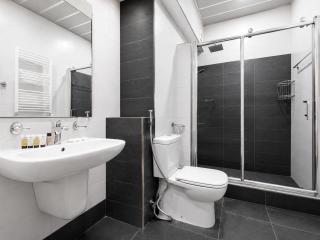 Rustaveli New Modern Apartment - Tbilisi - 3