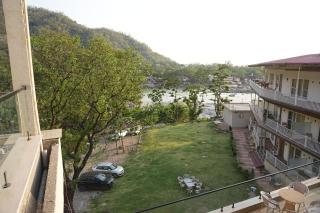 Ramana on the Ganges - 9