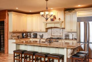 Massive 6BR 5BA Country Home with Central AC - 9