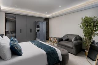 St Collection, The First Pearl, Gordon's Bay - 5