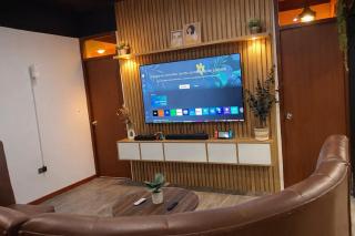 Luxury Industrial Vault, Wifi, Dry Cleaning, 5 rooms, Pool - 1