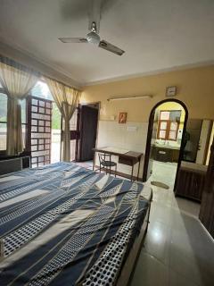 J1015 Palam Vihar Gurgaon - 3