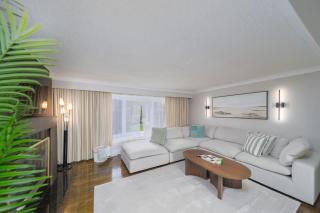 Lakefront 4BR plus Den Retreat with Swim Spa Sauna & Games - 2