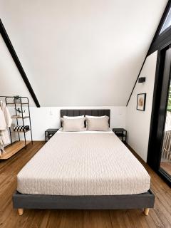 Find your Zen Private Glamping Cabin - 5