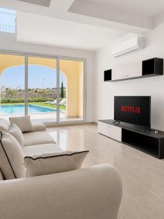 Luxury Duplex House in Center of Malta with Private Swimming Pool - 5
