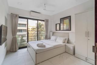 Athena Elegant 2BHK in Khar Gated Connected - 3