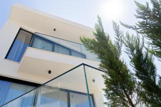 Mediterranean Waterfront Villa - 4