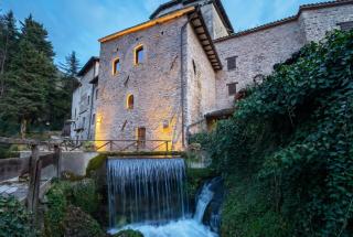 House by the Waterfall - 0