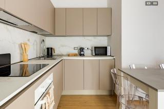 Luxury Apartment , Super WiFi - P r a t u r e c c i Group - 7