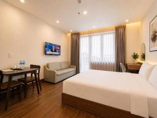Danang Boutique Apartment Deluxe Balcony Apartment 402 - 1