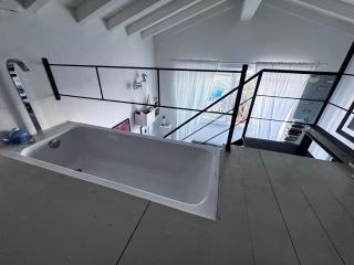 Loft due livelli di design pubblicato su riviste architettura con due posti auto - 8