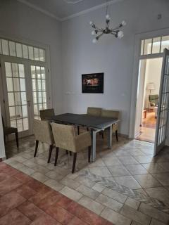 Luxury apartment with parliament view - 7
