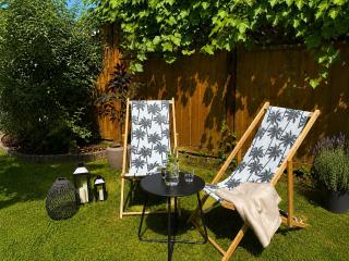 Ferienwohnung SaarPolygonblick Gartenoase Terrasse ruhige Lage - 1