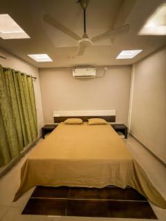 Luxury Urban Escape at Club Homes -Fully Furnished - 7