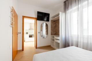 Minimal Suite self check-in e Wi-Fi eccellente - P r a t u r e c c i Group - 1
