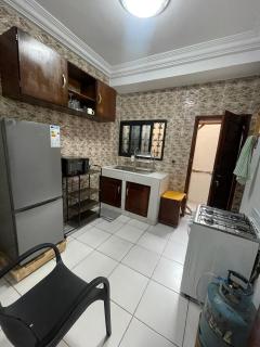 Appartement stylé à Cocody avec Terrasse et bureau - 9