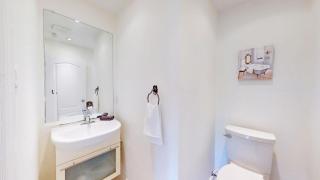 Tranquil Estate Retreat with Pool & Pond on 3 Acres - 6