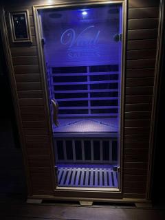 New Cabin w Hot Tub + Views Sleeps 12 - 6