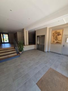 City Rose T2, Climatisation,parking privé, piscine, wifi , tout confort - 7