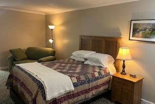 Arthur's Country Inn - 2