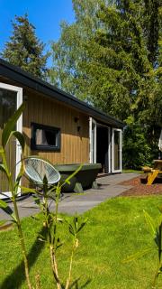 Panterhuis Leo l Tiny House l Buitenbad, airco, speeltuin, bostuin - 0