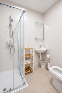3BR 3BA Bugibba Apt & AC & 3 Balconies & Wi-Fi - 1