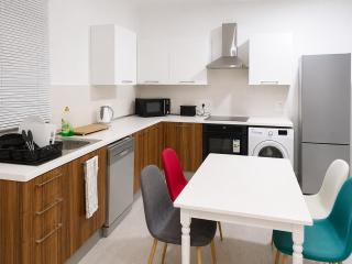3BR 3BA Bugibba Apt & AC & 3 Balconies & Wi-Fi - 6