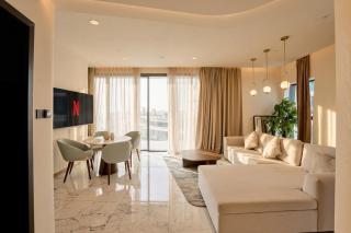 Seaview Mercury Tower Apartment With Rooftop Pool By Stays Uniq - 7