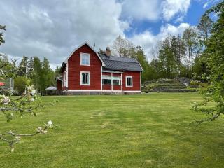 8 person holiday home in HÖGSBY - 0